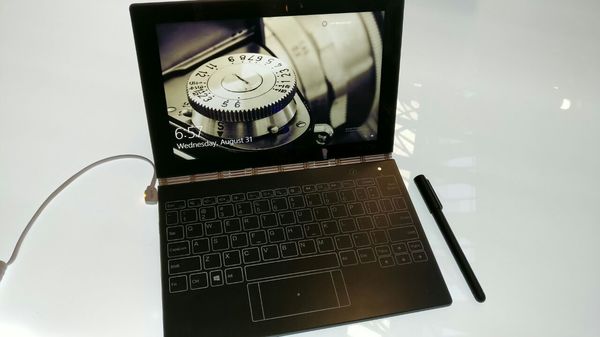 Lenovo's Yoga Book is a Part Sketch Pad and Part Tablet